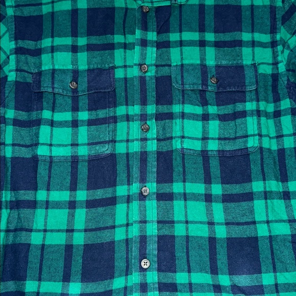 ✨2/$20 Men’s Old Navy Button Down Flannel Shirt - Picture 2 of 4